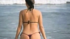 Amateur girl hot thong scene on the beach