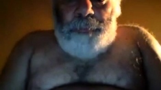 Hairy Horny Ny Daddy Bear Jerks Off On Webcam