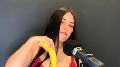 asmr wan sucking a banana videos leaked