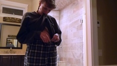Amateurs Caught On Hidden Cam