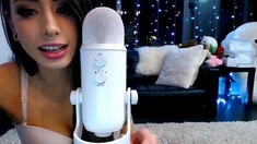 Solo booty assed babe ass toying masturbation in hi def