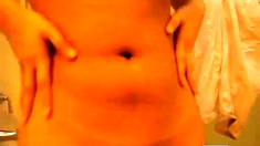Indian Hot Chick Flashes Her Big Boobs On Webcam